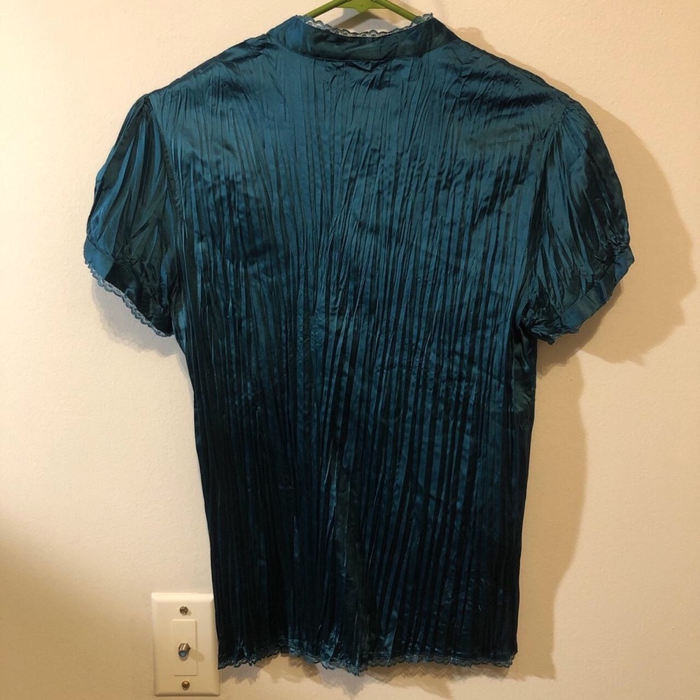 Y2K Ribbed Blouse - Picture 2 of 4